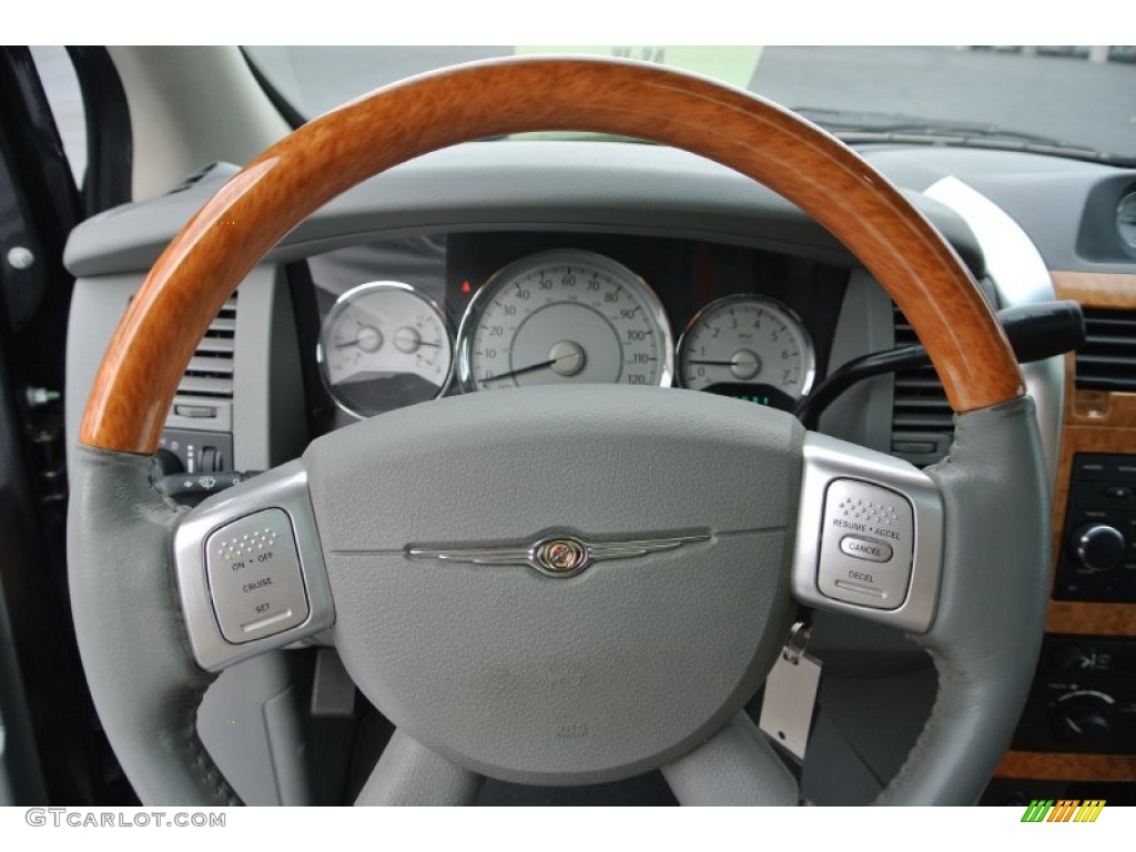2008 Chrysler Aspen Limited Dark Slate Gray/Light Slate Gray Steering Wheel Photo #79915182