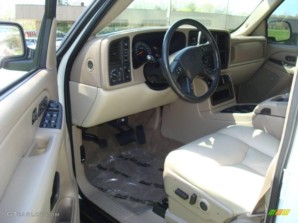 2005 Tahoe Z71 4x4 - Summit White / Tan/Neutral photo #13