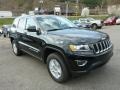 2014 Brilliant Black Crystal Pearl Jeep Grand Cherokee Laredo 4x4  photo #7