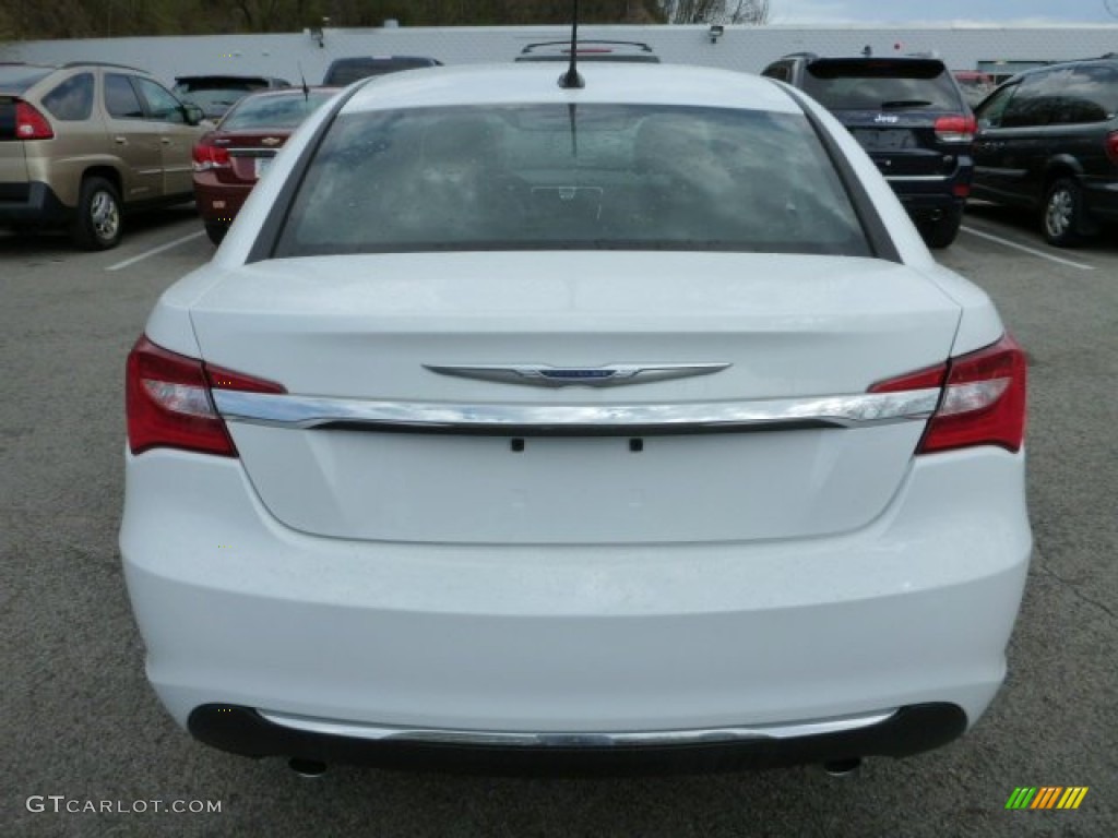 2013 200 Limited Sedan - Bright White / Black photo #4