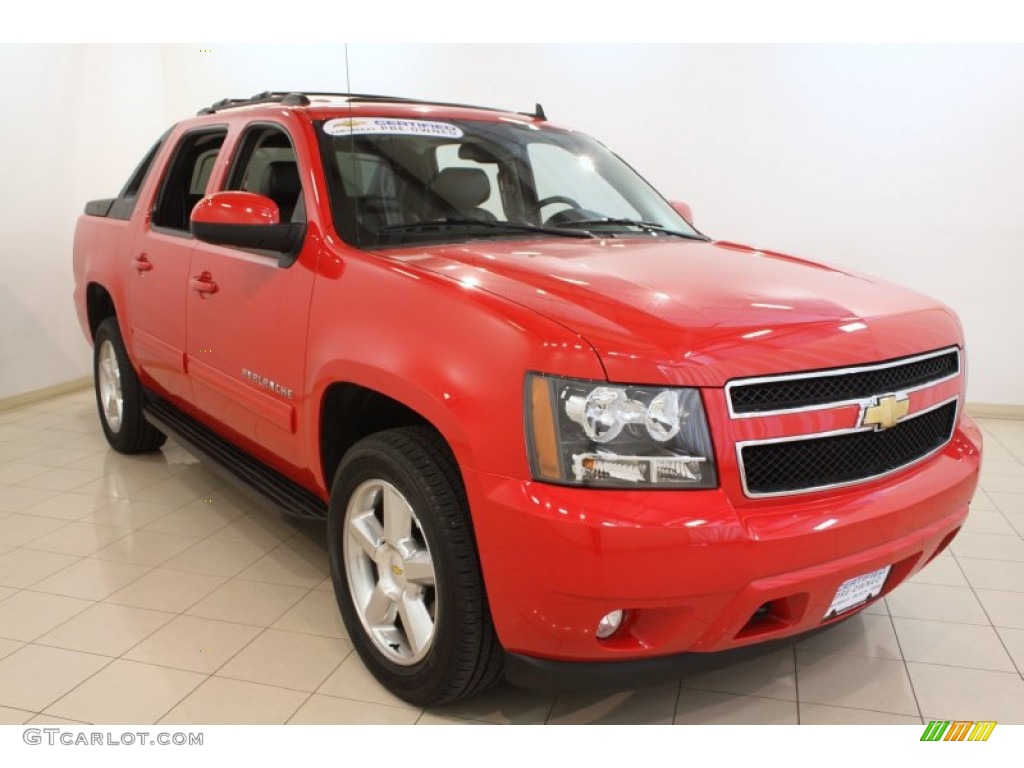 2011 Avalanche LT 4x4 - Victory Red / Ebony photo #1