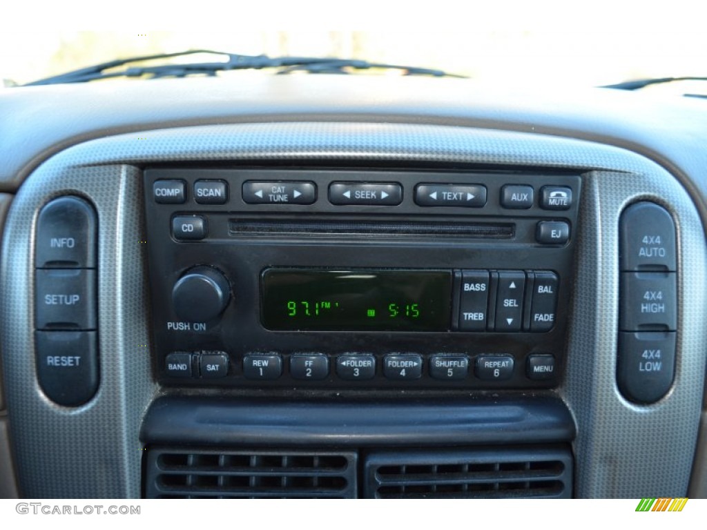 2005 Explorer XLT 4x4 - Mineral Grey Metallic / Graphite photo #18