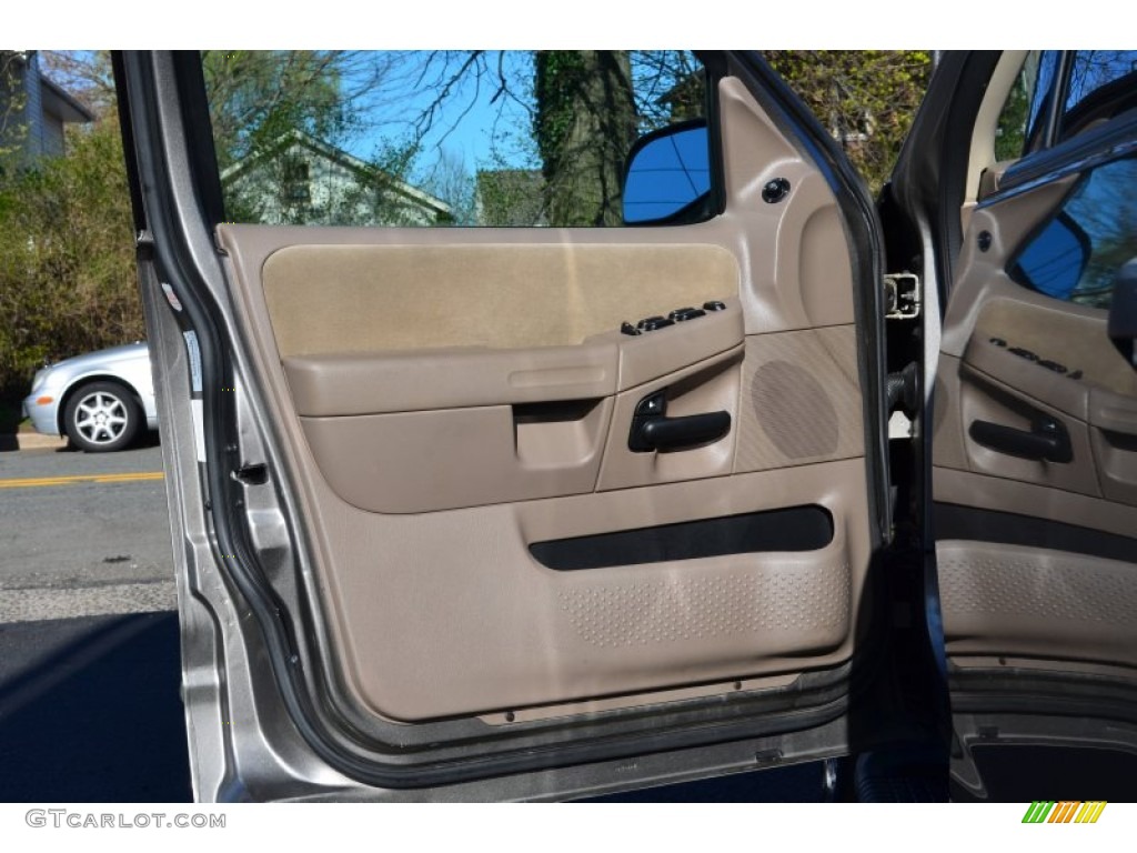 2005 Explorer XLT 4x4 - Mineral Grey Metallic / Graphite photo #20