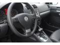 Black Uni - Jetta SE Sedan Photo No. 13