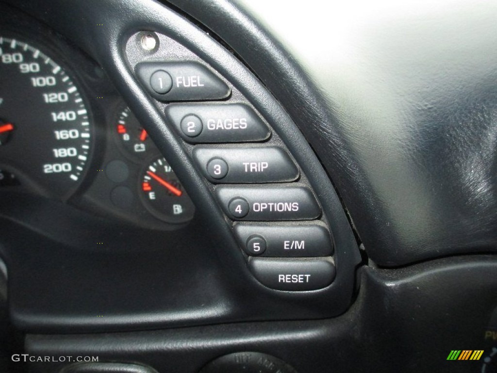 2002 Chevrolet Corvette Coupe Controls Photo #79929041
