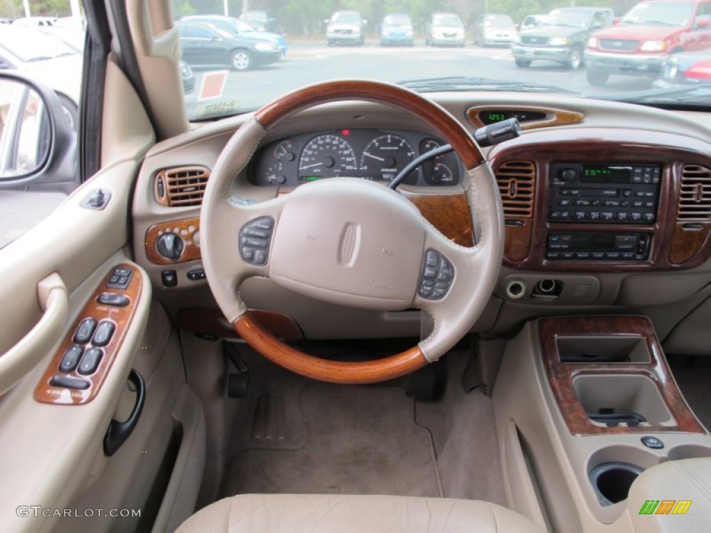 2001 Lincoln Navigator Standard Navigator Model Dashboard Photos