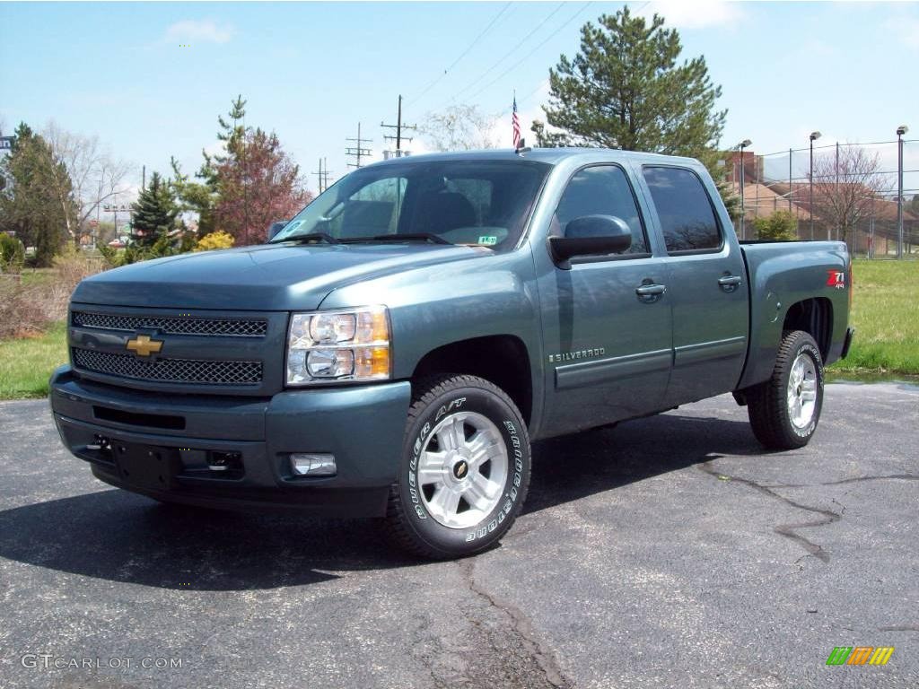 2009 Silverado 1500 LT Crew Cab 4x4 - Blue Granite Metallic / Dark Titanium photo #2