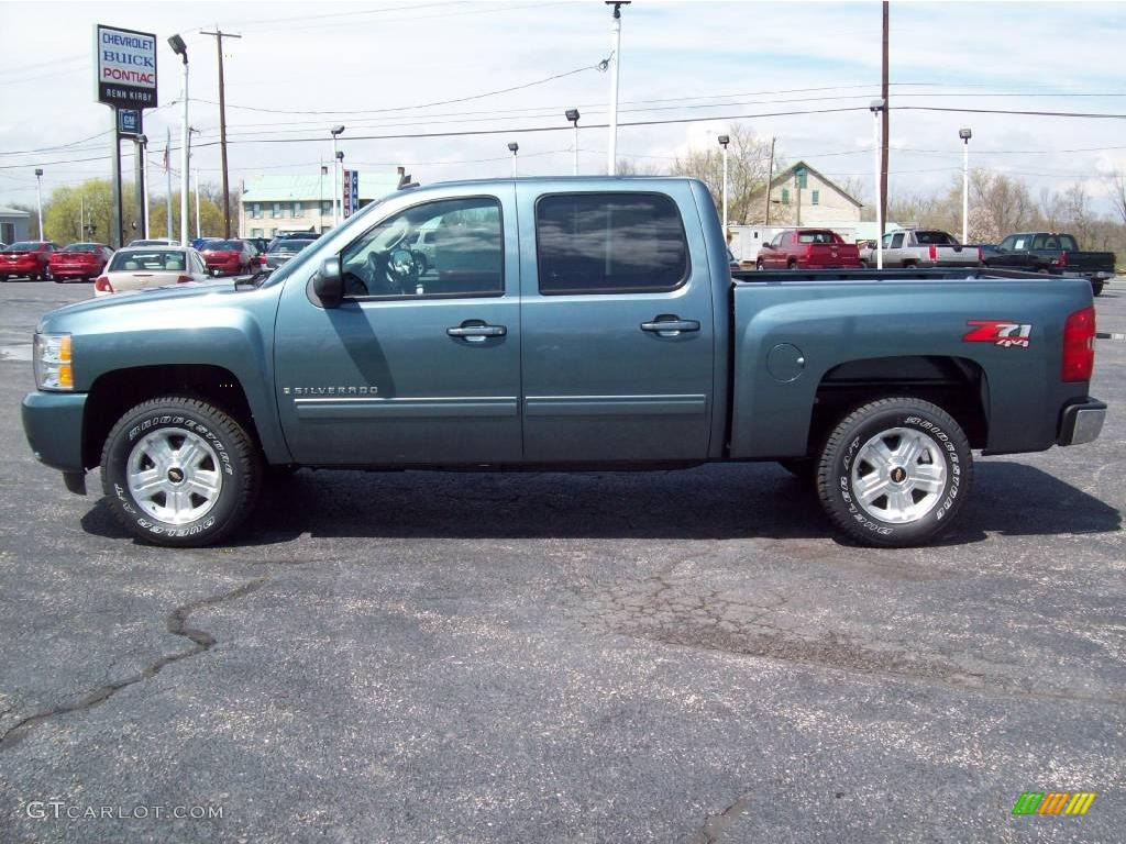 2009 Silverado 1500 LT Crew Cab 4x4 - Blue Granite Metallic / Dark Titanium photo #4