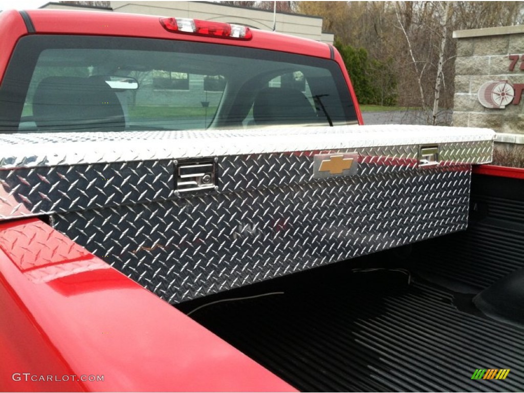 2009 Silverado 1500 LS Regular Cab - Victory Red / Dark Titanium photo #7