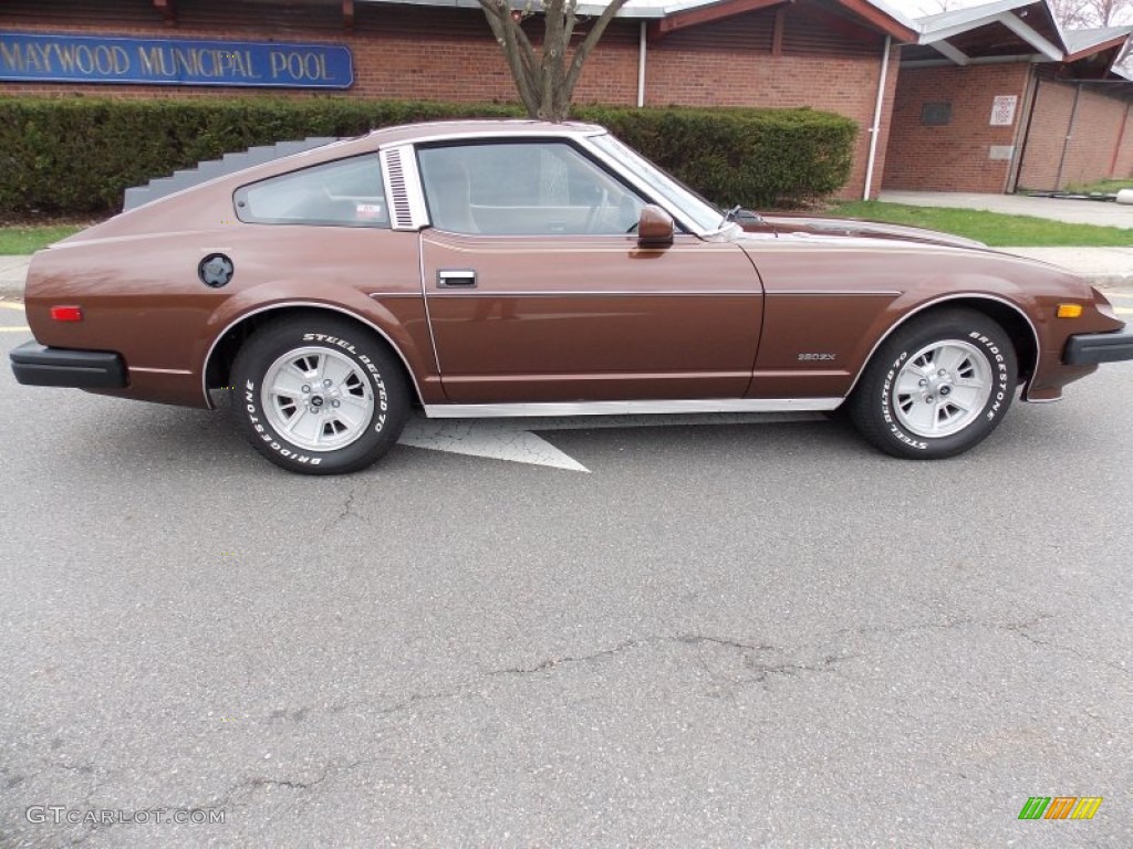 Mohogany Metallic 1979 Datsun 280ZX Fastback Exterior Photo #79943165