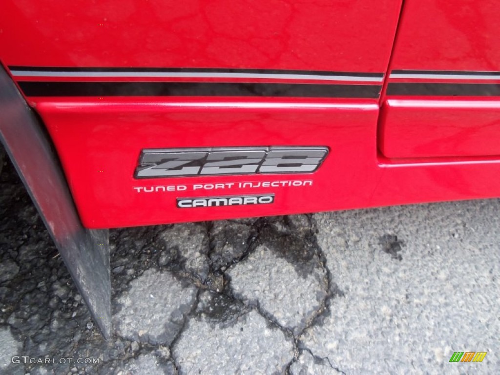 1987 Chevrolet Camaro Z28 Sport Coupe Marks and Logos Photos