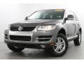 Alaska Grey Metallic - Touareg 2 VR6 Photo No. 2