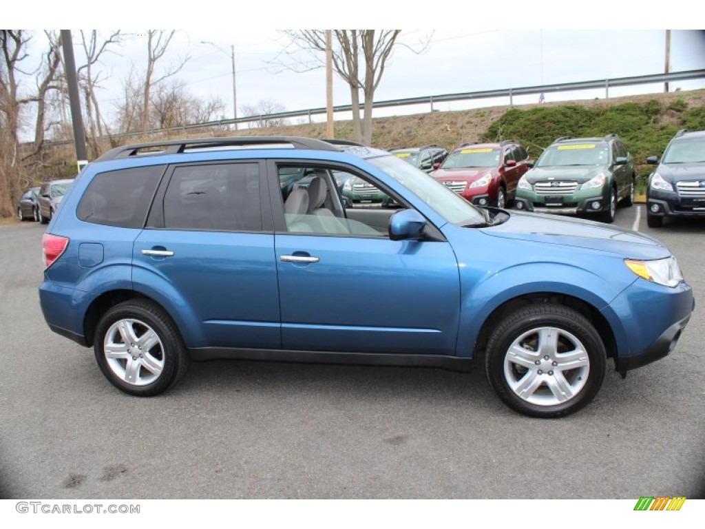 2009 Forester 2.5 X Premium - Newport Blue Pearl / Platinum photo #4