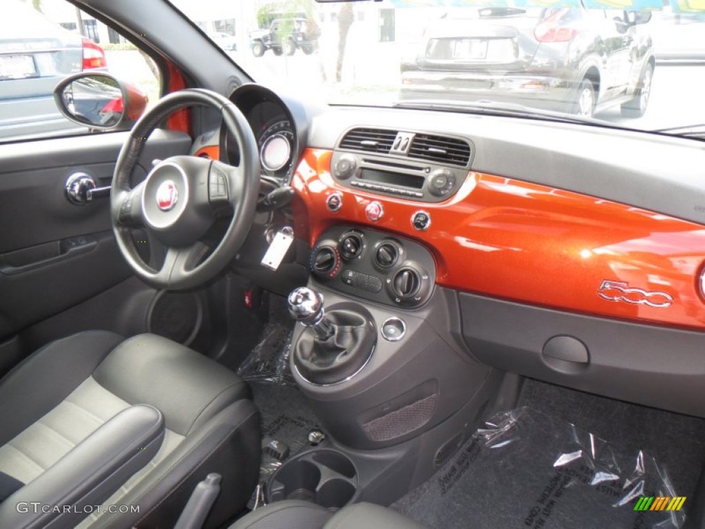 2012 Fiat 500 Sport Sport Tessuto Nero/Nero (Black/Black) Dashboard Photo #79951262