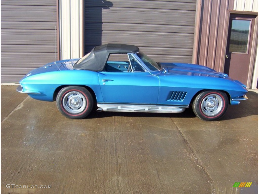 Marina Blue 1967 Chevrolet Corvette Convertible Exterior Photo #79951268