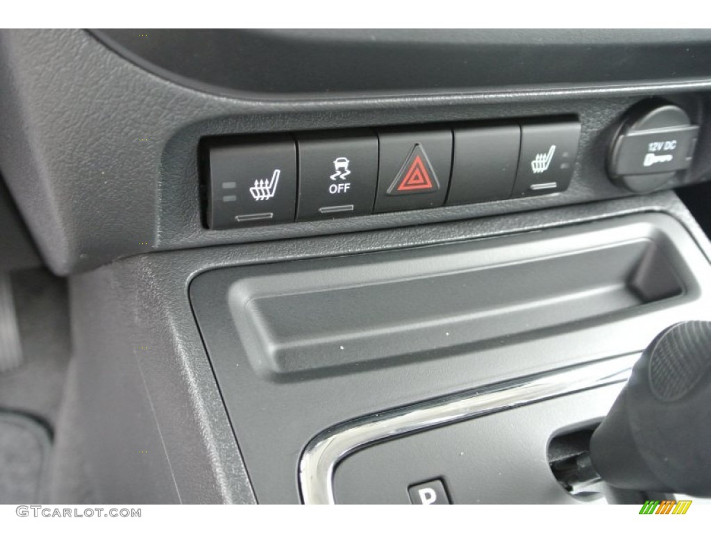 2014 Jeep Patriot Latitude Controls Photo #79956383