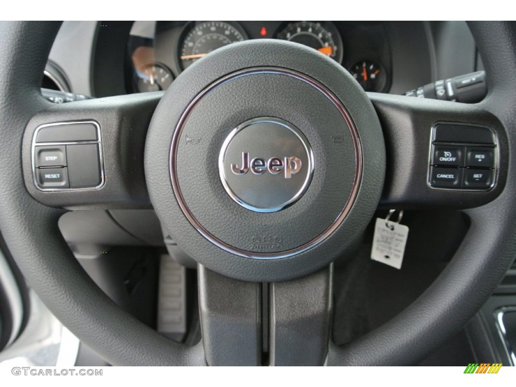 2014 Jeep Patriot Sport Dark Slate Gray Steering Wheel Photo #79957918