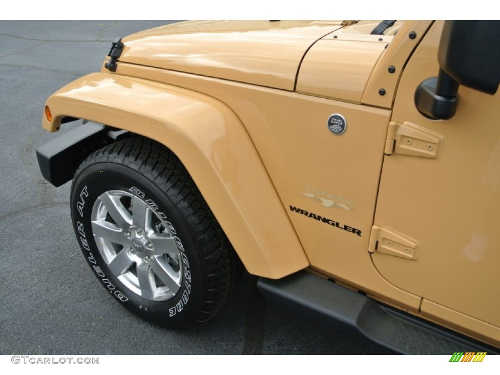 2013 Wrangler Sahara 4x4 - Dune Beige / Black/Dark Saddle photo #7