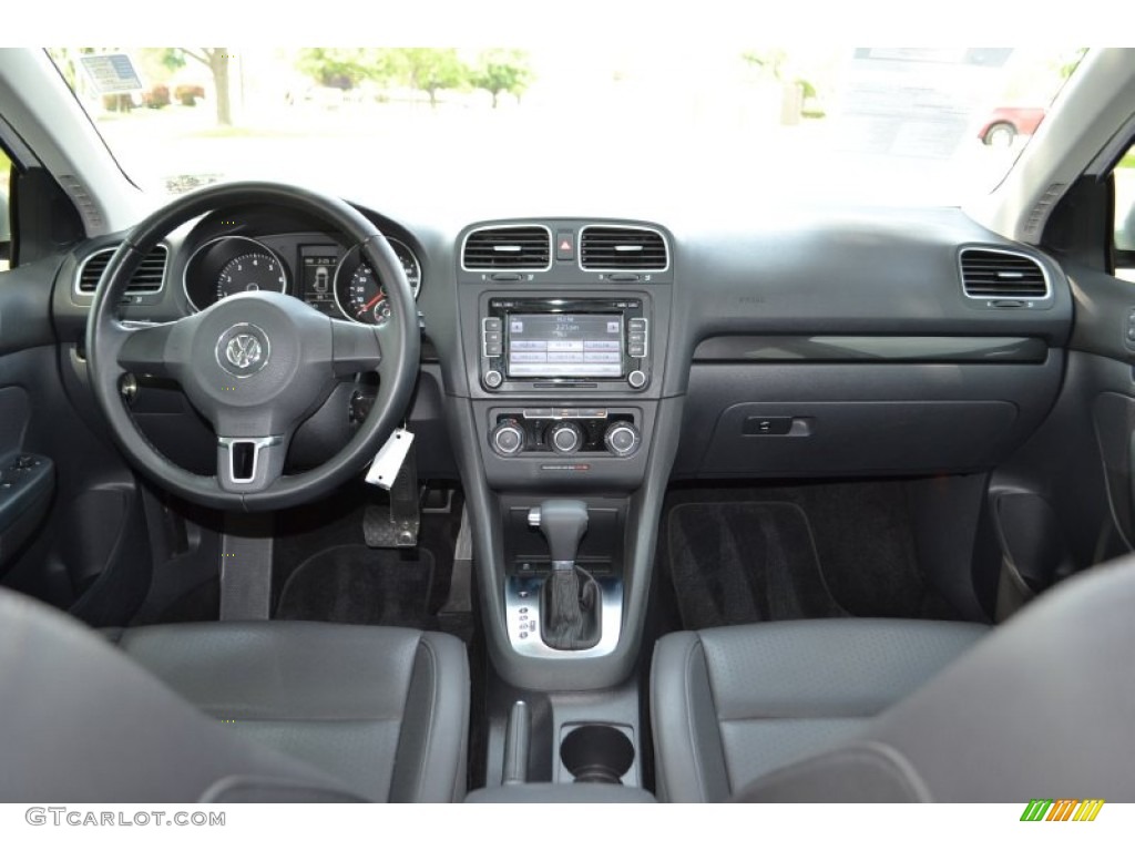 2010 Volkswagen Jetta SE SportWagen Titan Black Dashboard Photo #79960004