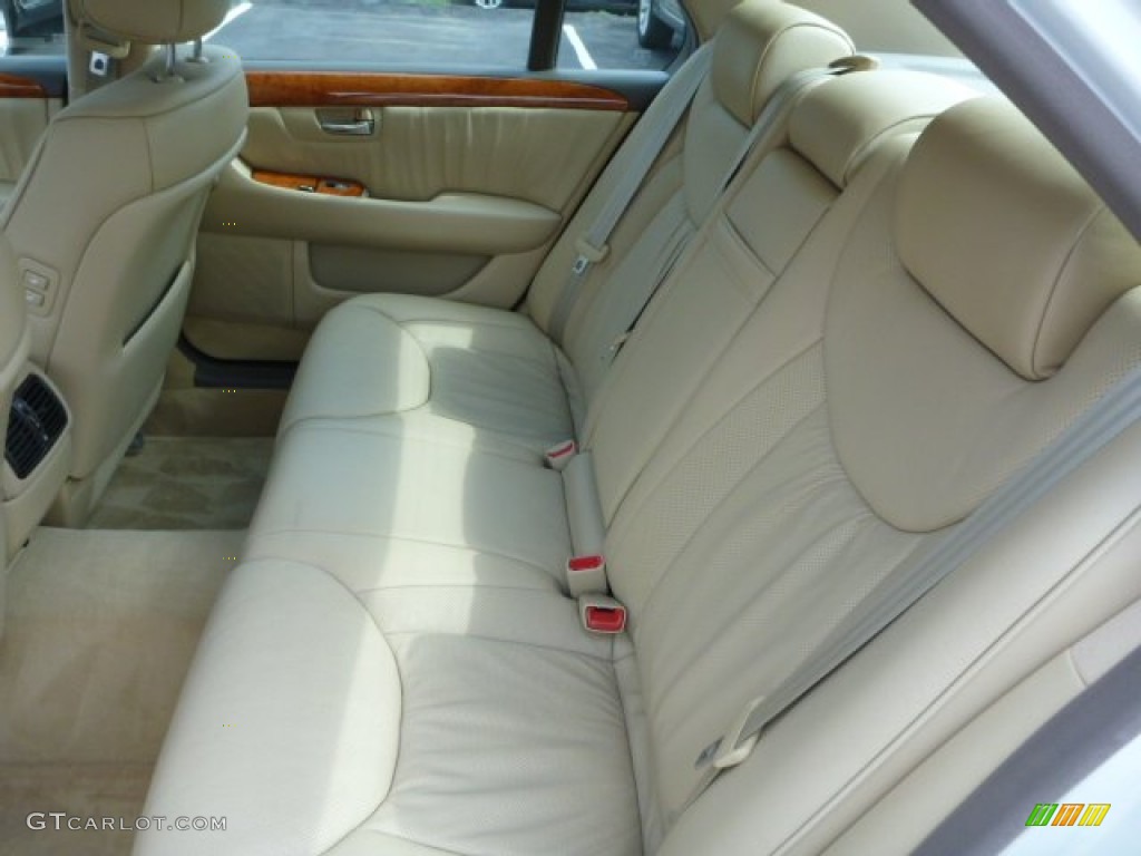 2005 Lexus LS 430 Sedan Rear Seat Photo #79960271
