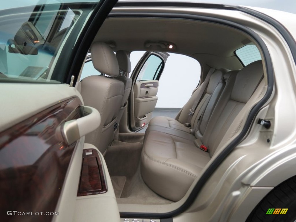 2010 Lincoln Town Car Signature Limited Interior Color Photos