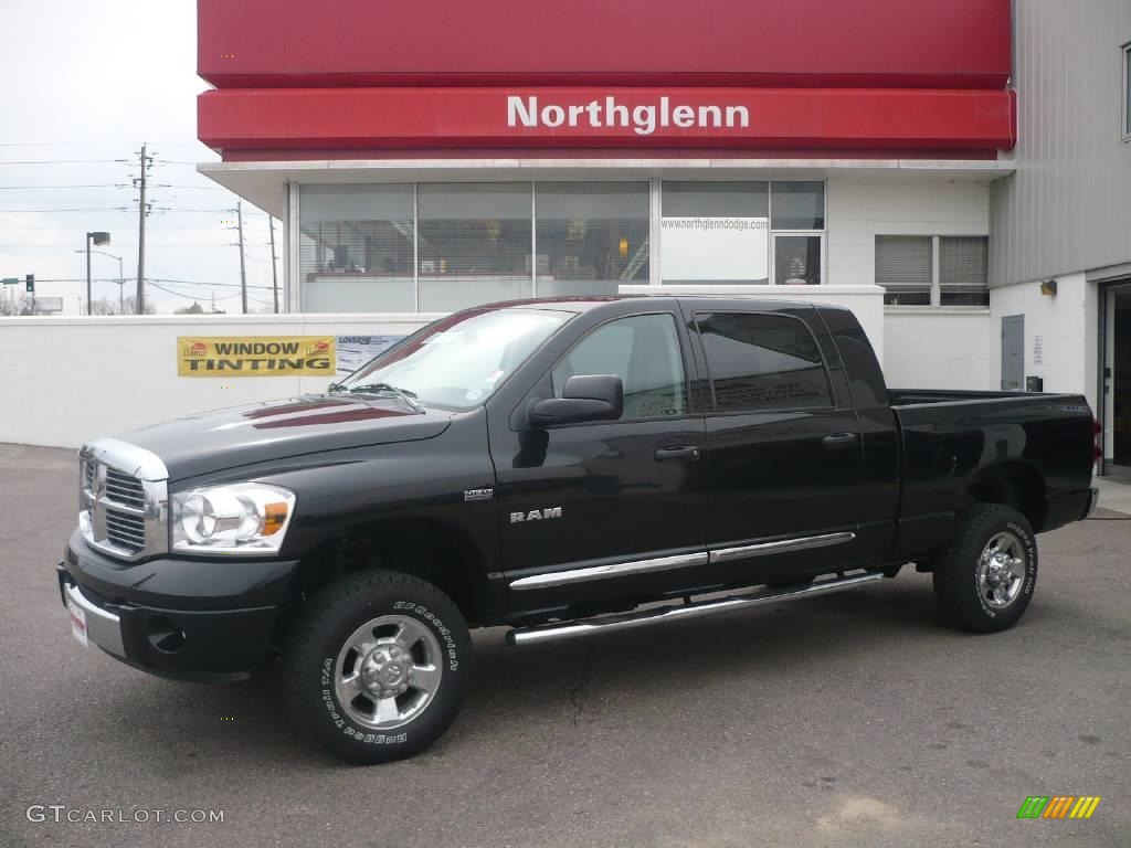 2008 Ram 1500 Laramie Mega Cab 4x4 - Brilliant Black Crystal Pearl / Khaki photo #1