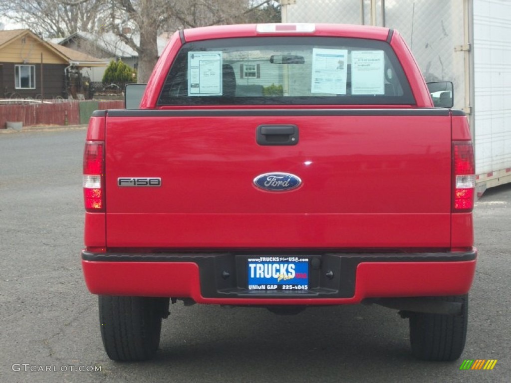 2006 F150 STX Regular Cab - Bright Red / Medium Flint photo #3