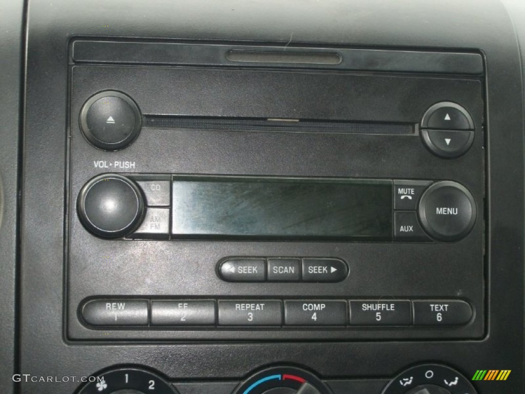 2006 Ford F150 STX Regular Cab Audio System Photos