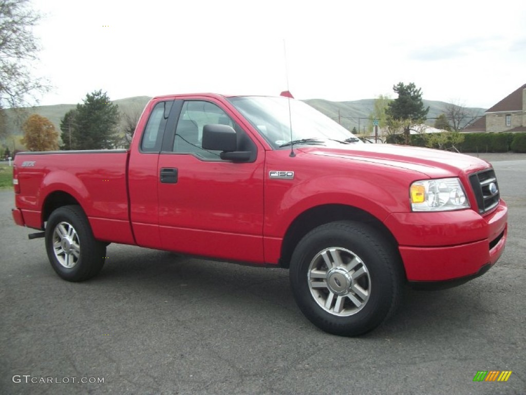 2006 F150 STX Regular Cab - Bright Red / Medium Flint photo #27