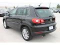 Deep Black Metallic - Tiguan SE Photo No. 7