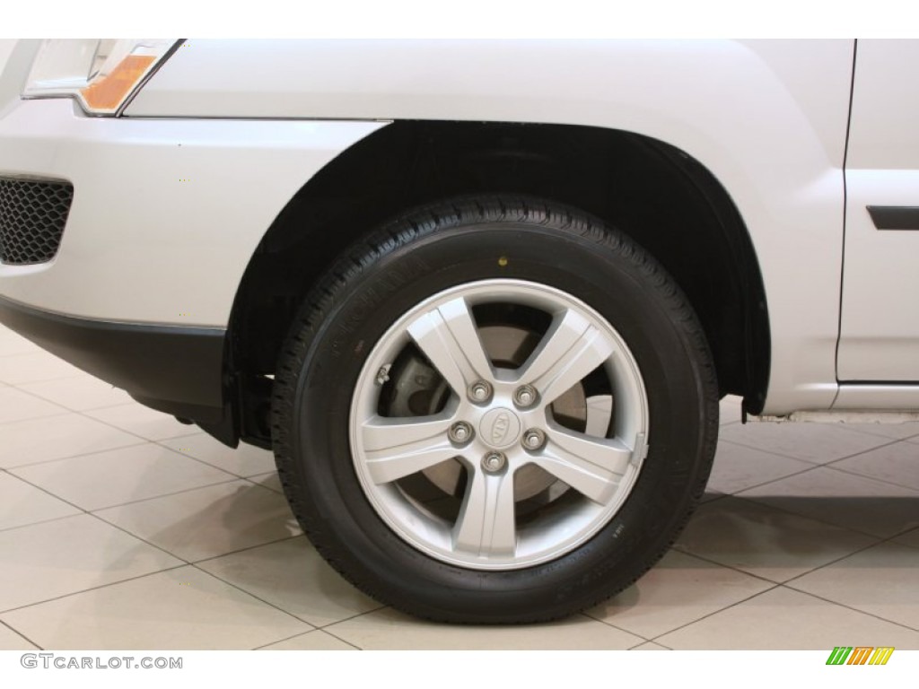 2009 Kia Sportage LX Wheel Photos