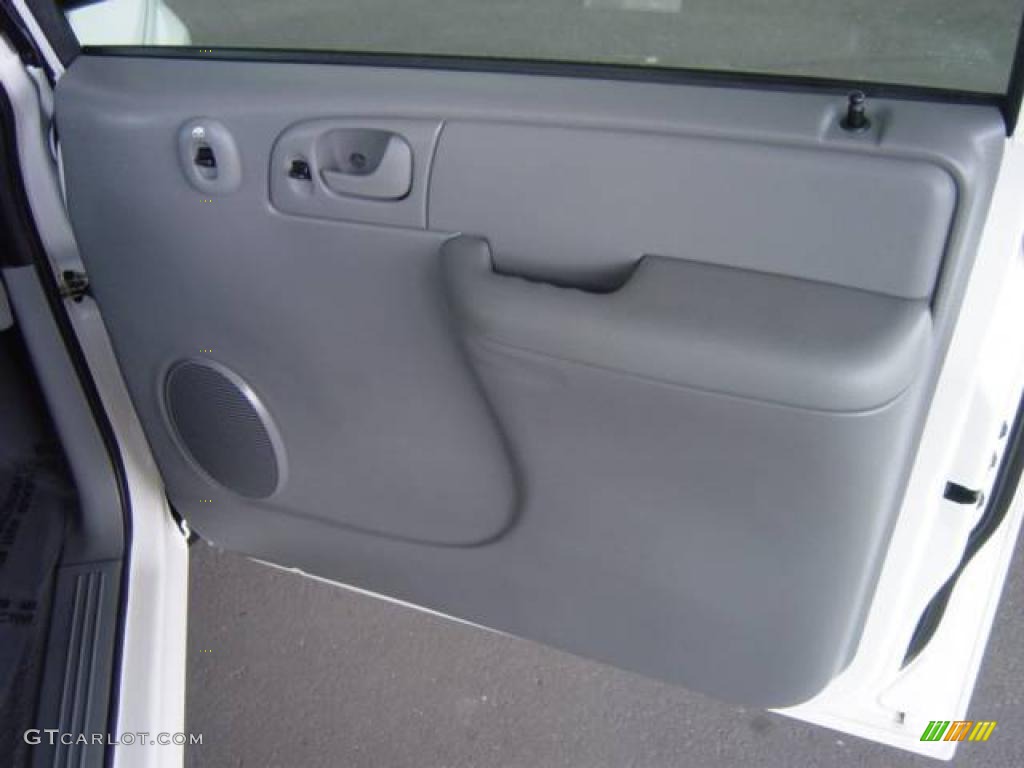 2004 Grand Caravan SE - Stone White / Medium Slate Gray photo #28