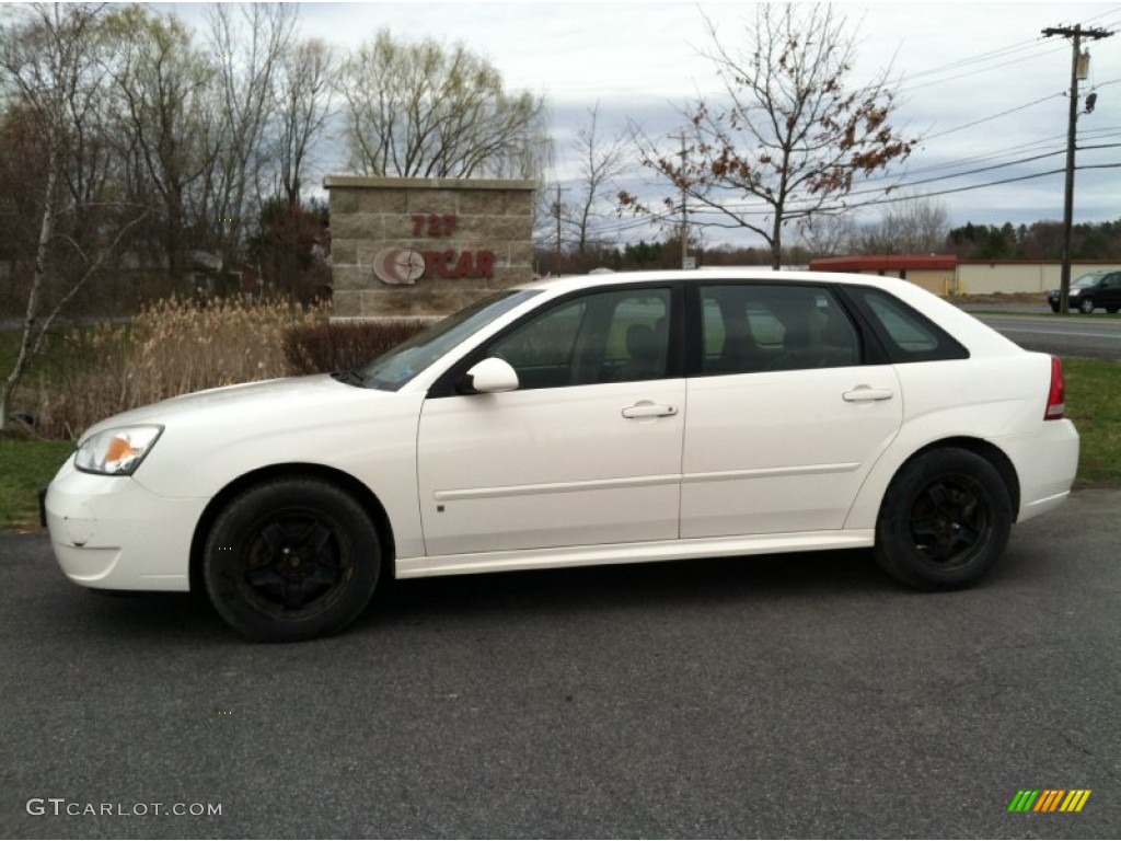 White Chevrolet Malibu