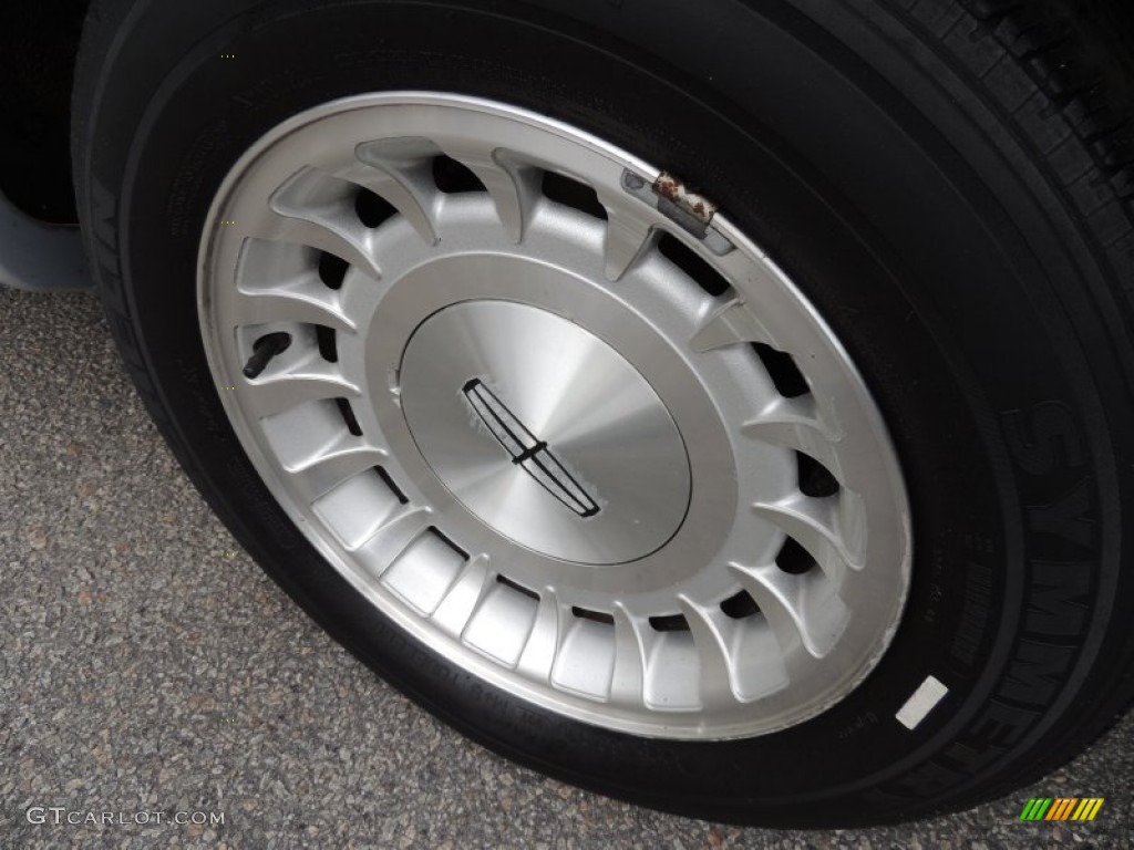 1998 Lincoln Town Car Executive Wheel Photo #79972417