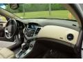Summit White - Cruze LT Photo No. 18