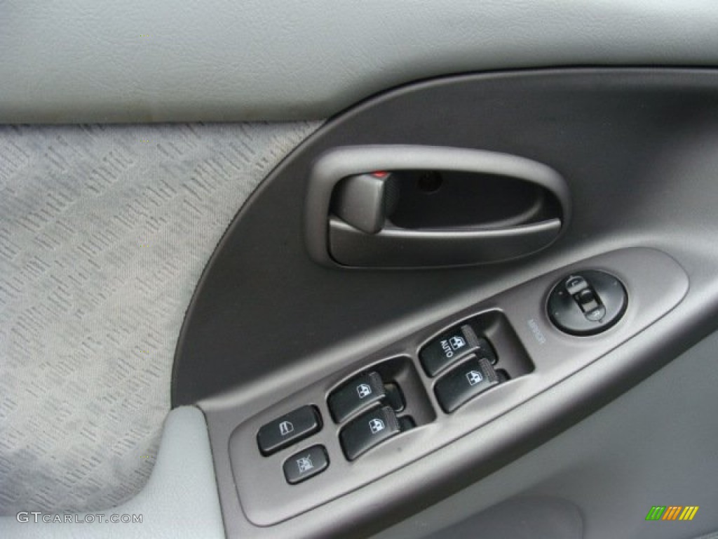 2004 Elantra GLS Sedan - Sterling Silver / Gray photo #8