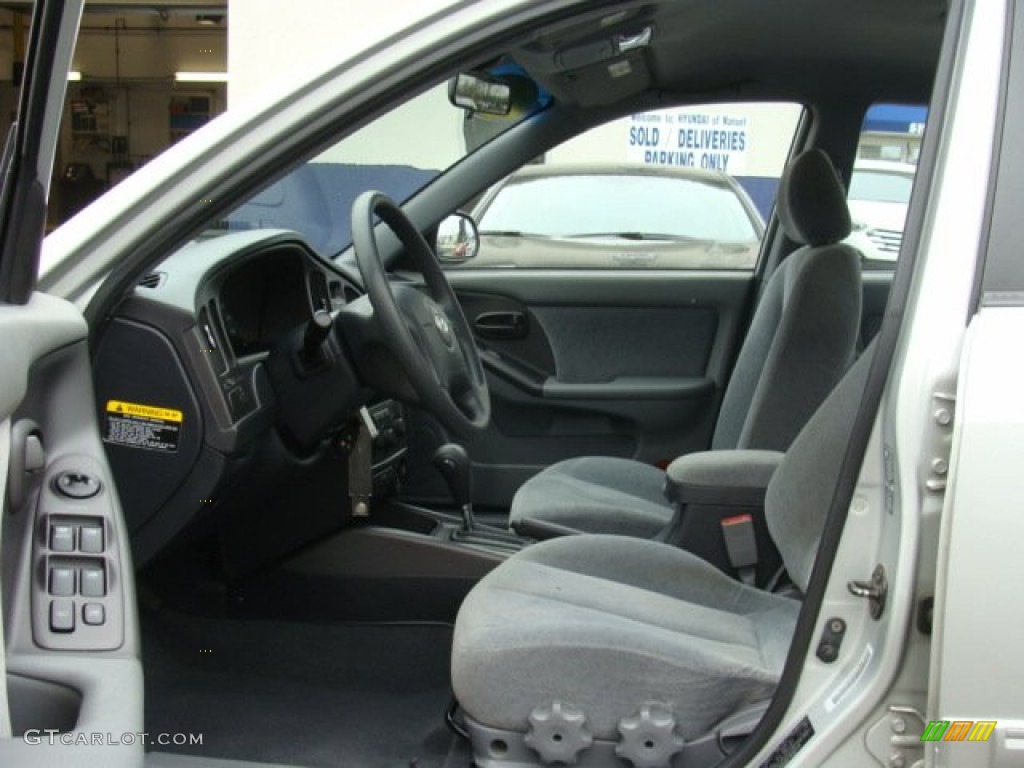 2004 Elantra GLS Sedan - Sterling Silver / Gray photo #10