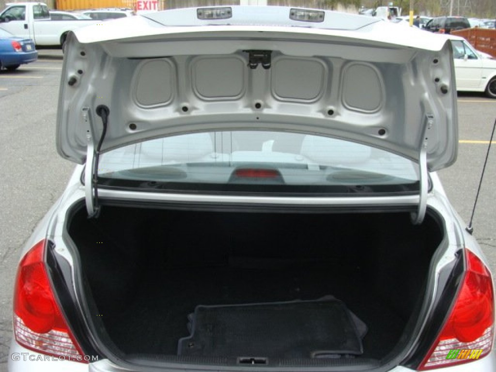2004 Elantra GLS Sedan - Sterling Silver / Gray photo #17
