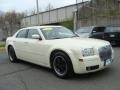 Cool Vanilla - 300 Touring Photo No. 3