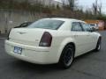 Cool Vanilla - 300 Touring Photo No. 4