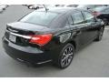 Black - 200 Touring Sedan Photo No. 5