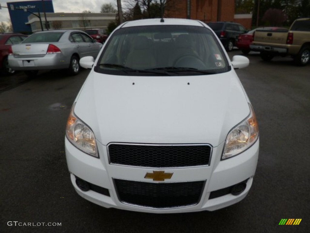 2010 Aveo Aveo5 LT - Summit White / Neutral photo #2