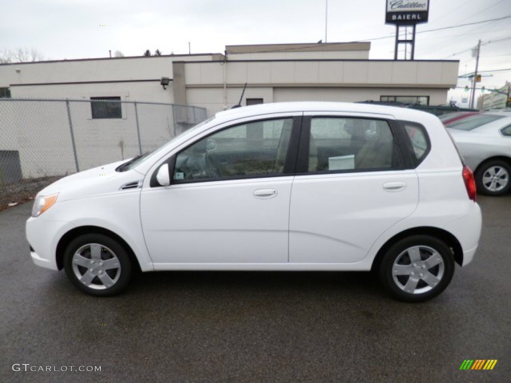 2010 Aveo Aveo5 LT - Summit White / Neutral photo #4