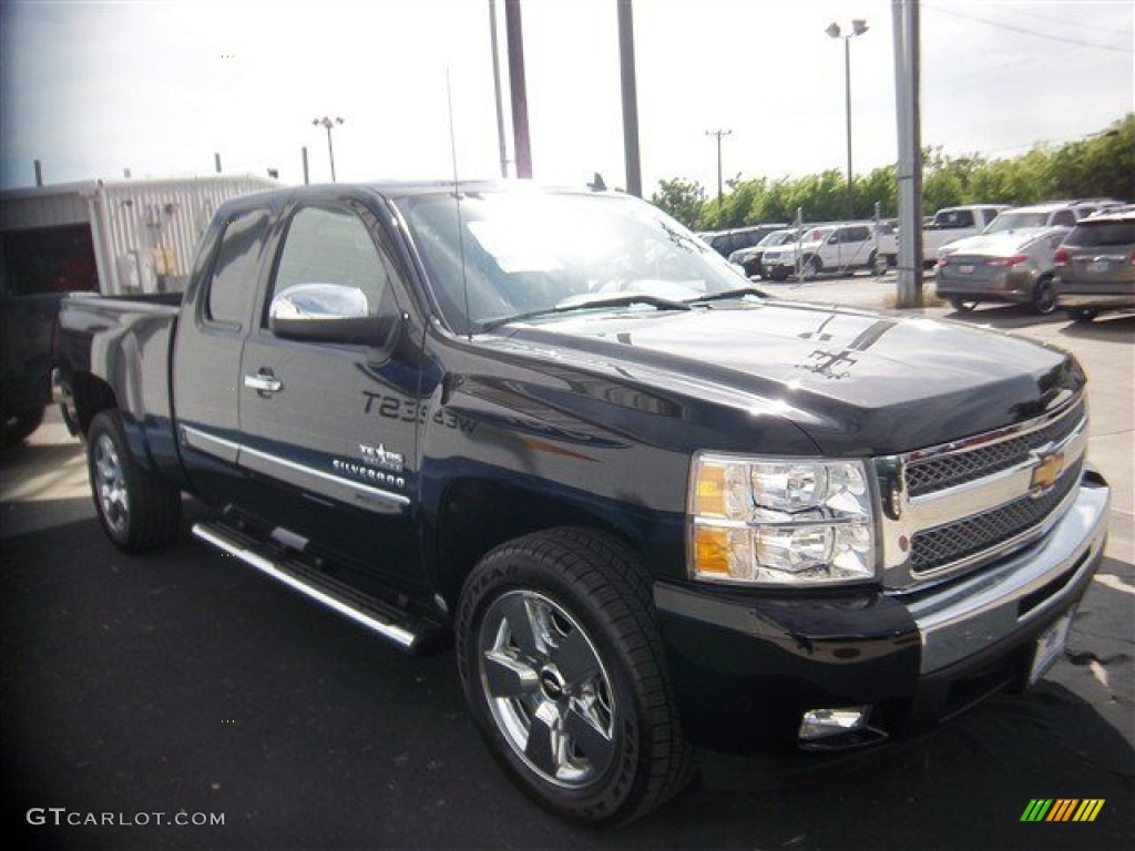 2011 Silverado 1500 LT Extended Cab - Black / Ebony photo #3