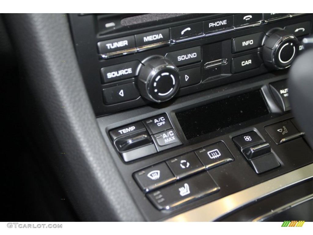 2014 Porsche Cayman S Controls Photo #79983317