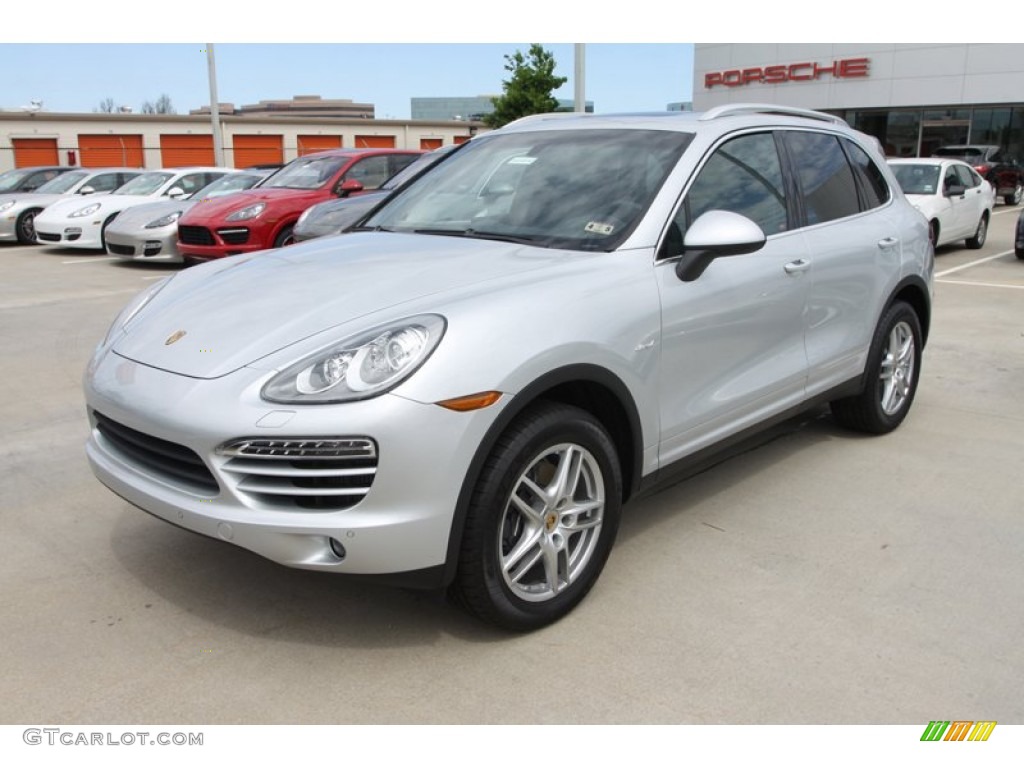 Classic Silver Metallic 2013 Porsche Cayenne Diesel Exterior Photo #79984542
