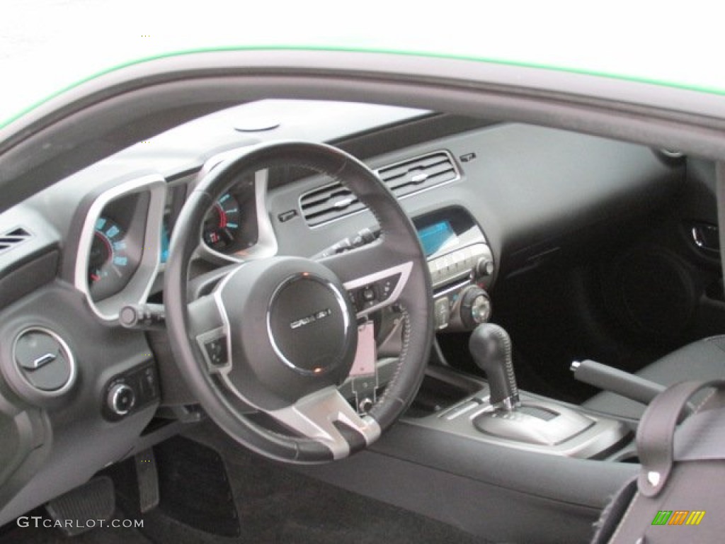 2011 Chevrolet Camaro LT Coupe Dashboard Photos
