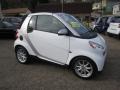 Crystal White - fortwo passion cabriolet Photo No. 1