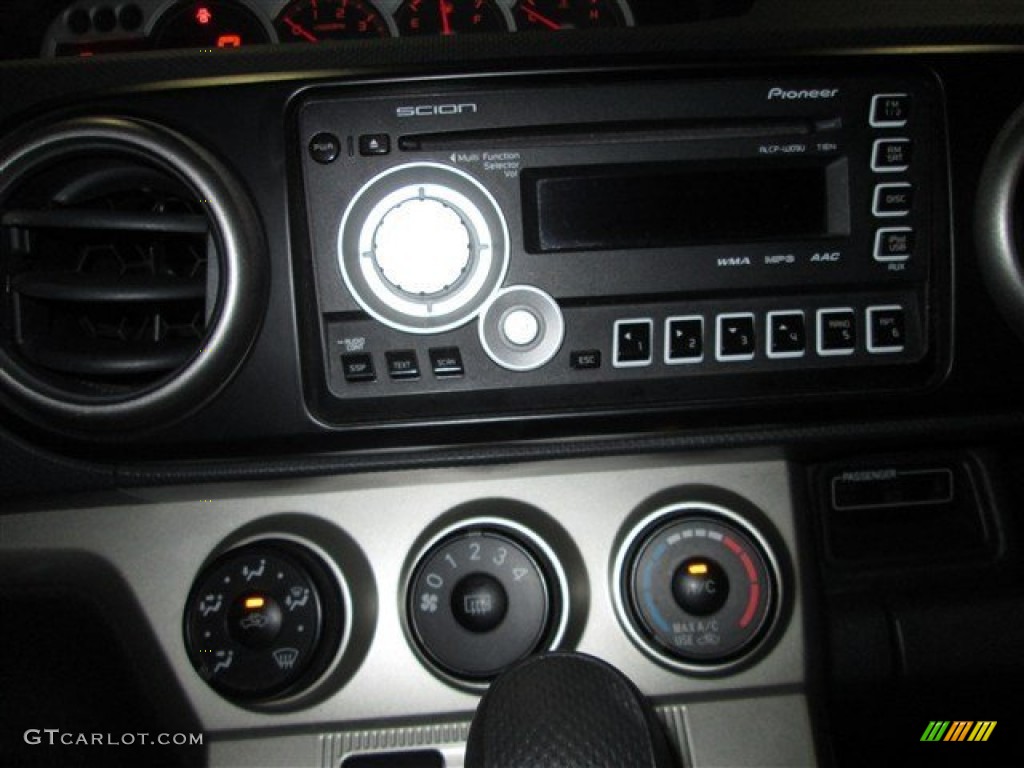 2010 xB  - Hypnotic Teal Mica / Dark Gray photo #14