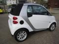 Crystal White - fortwo passion cabriolet Photo No. 10
